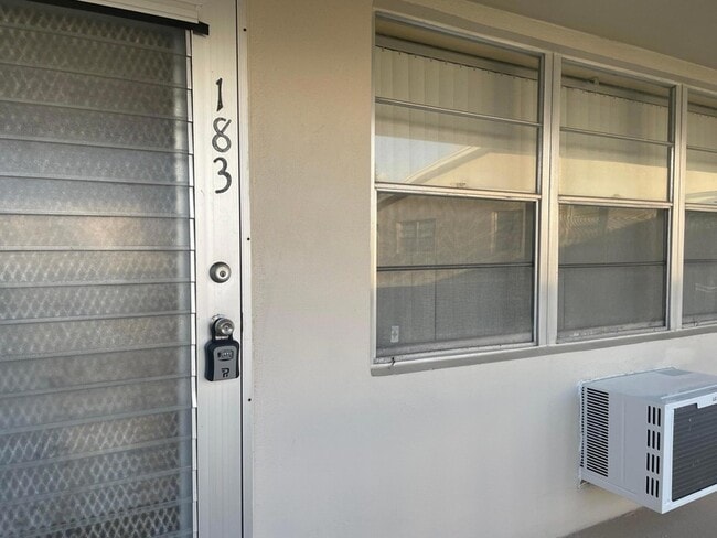 Building Photo - 138 Dorchester H