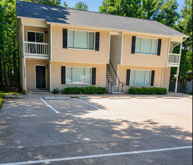 Room in Duplex on Albemarle Rd