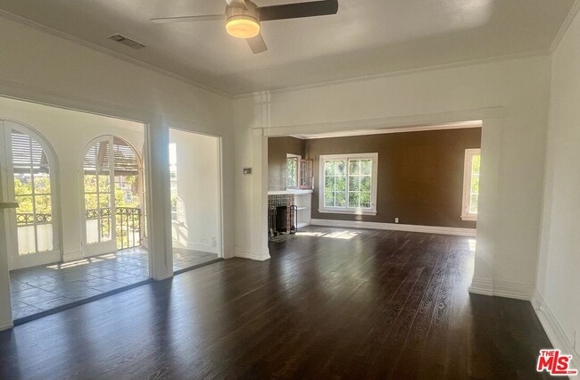 Photo - 456 S Wilton Pl Casa