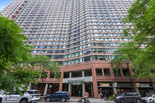 Building Photo - 211 E Ohio St Unit #  02619 Rental