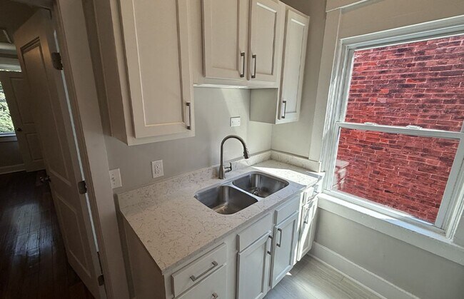 Photo - 2724 Jefferson Ave Unidad 2724-08