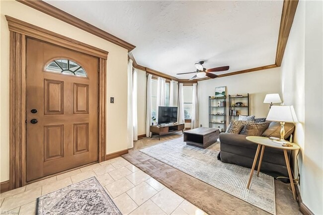 Photo - 1478 Winchester Ave Unidad Lower