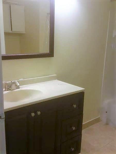 Photo - 2341 NW 33rd St Unit 402