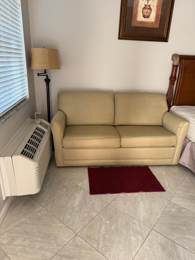 Photo - 8029 Carnoustie Plz Unit 4211 Side B