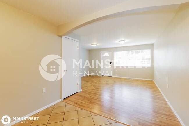 Photo - 211 SW 305th St, Federal Way, WA 98023