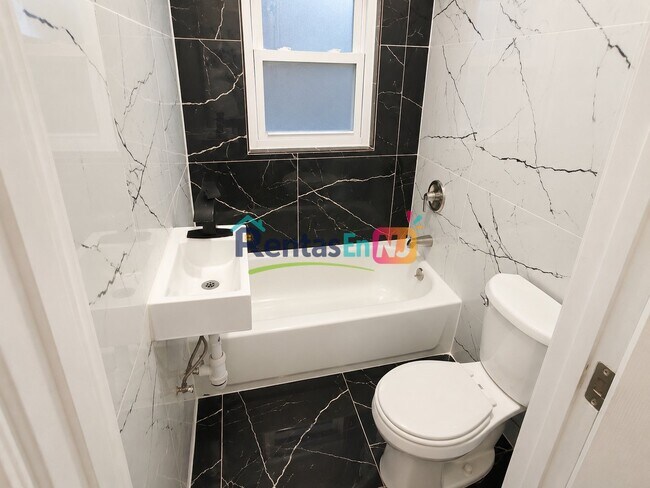 Photo - 97 Clifton Ave Unit 3C