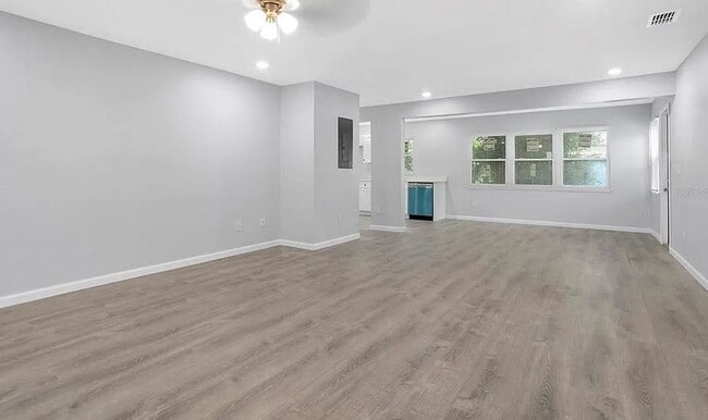 Photo - 823 Webster St