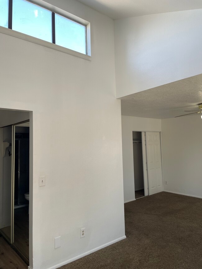 Photo - 1586 E Ventnor Ave