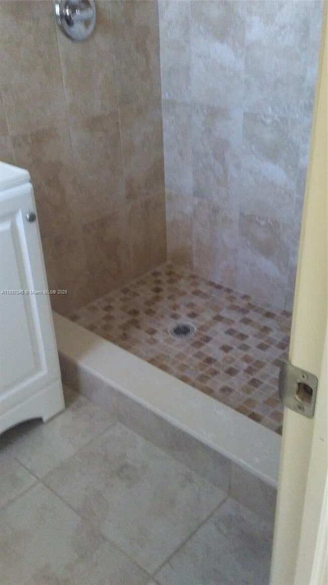 Photo - 13770 NE 20th Pl Unit 03