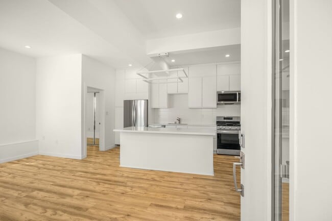 Photo - 3049-3051 Clement Street (1356rc) Unit 3049a
