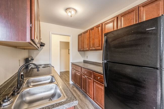 Stillwater Village Apartments