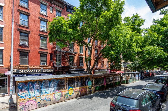 Photo - 509 E Sixth St