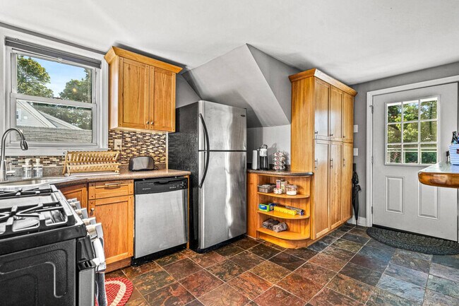 146 Vassall St Unidad SI FL2-ID1328027P