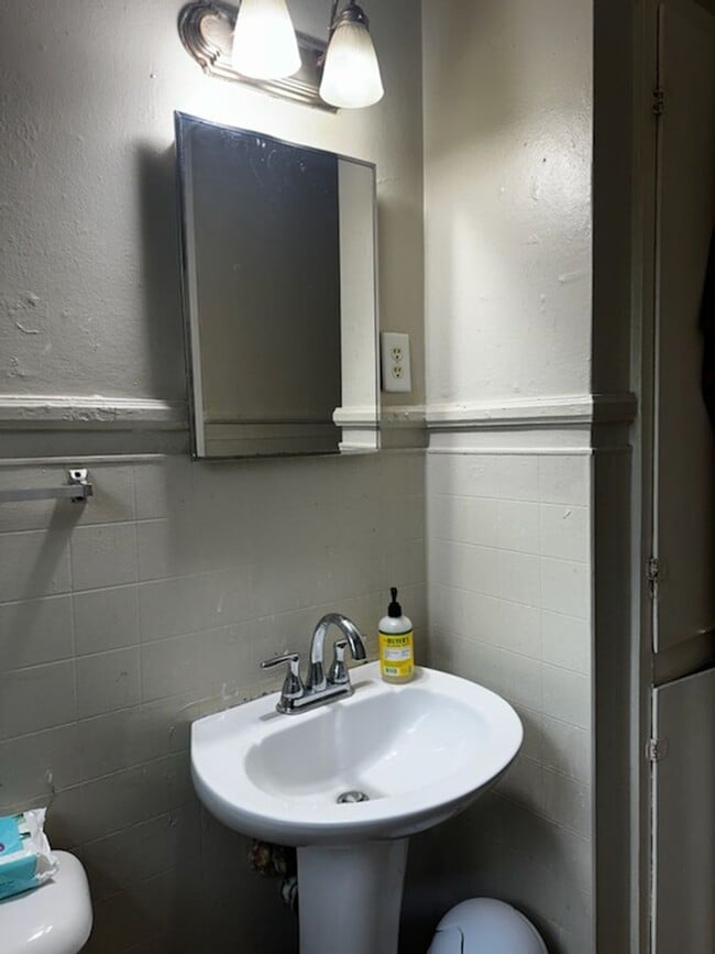 Photo - 2 BEDROOM 1 BATH NEAR WKU