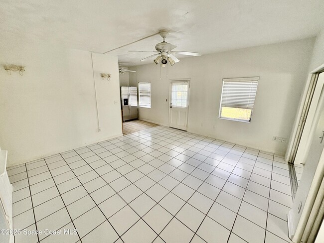 Photo - 6587 Towhee Dr