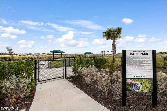 Building Photo - 17471 Caravita Ln