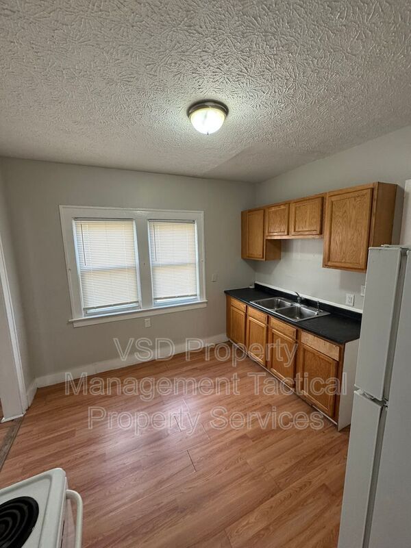 Photo - 13436 Hartford Rd Unit Down