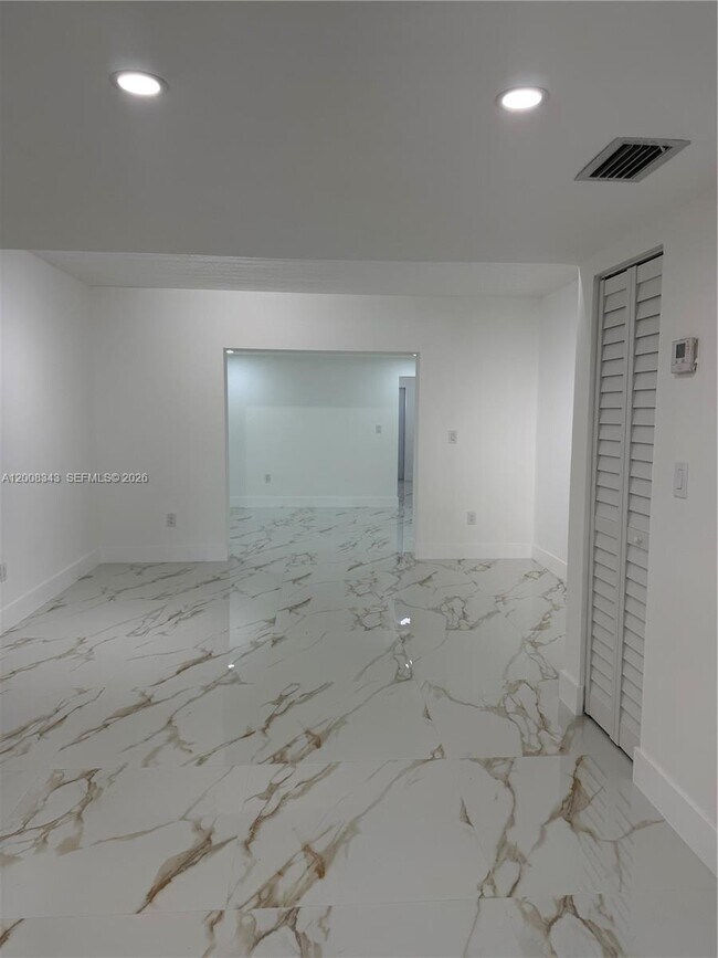 Photo - 2669 W 52nd St