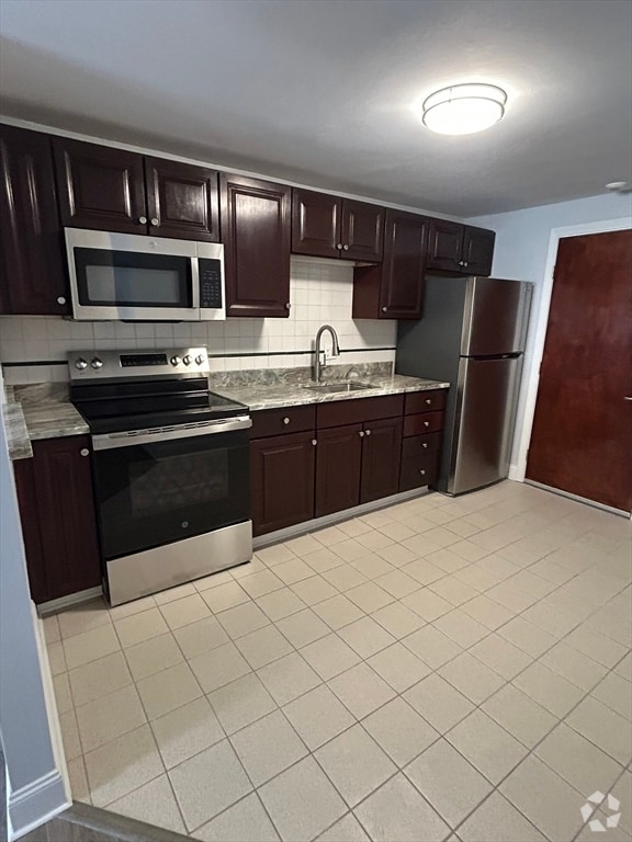 Building Photo - 232 Low St Unit 6 Rental