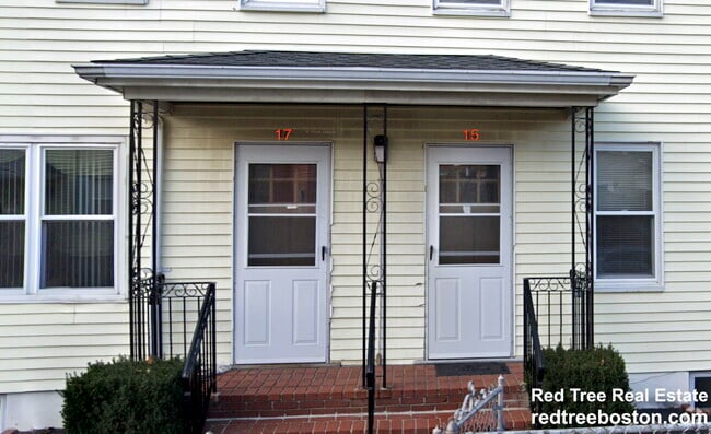 Building Photo - 17 Linden St Unit 2-bed 1-b Rental