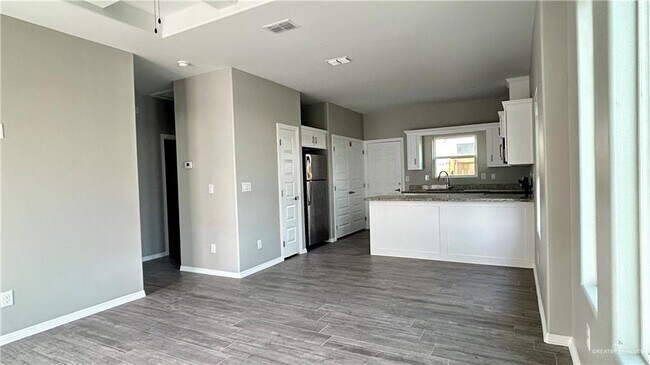 Photo - 4901 N Dahlia St Unit 4