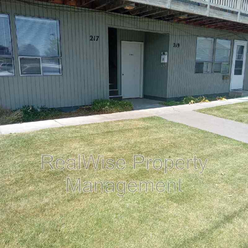 Photo - 217 NW 7th St