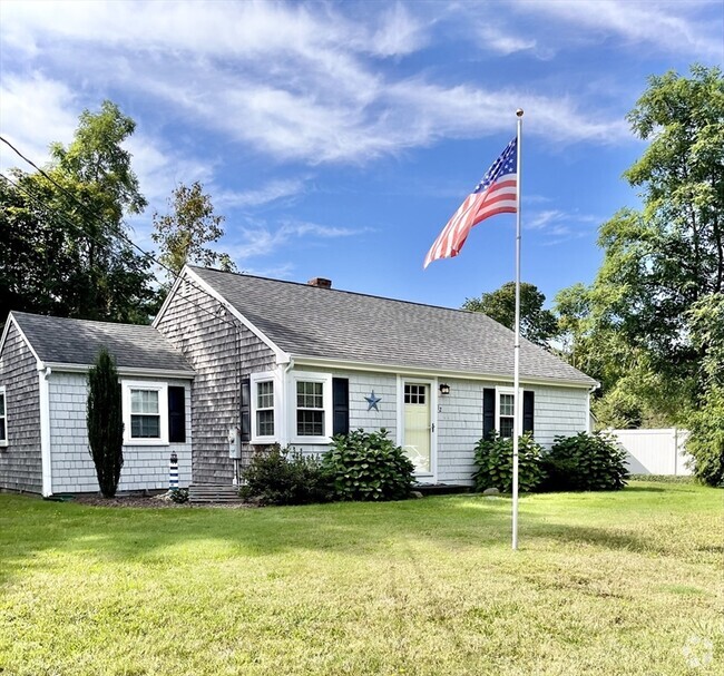 Building Photo - 12 River Rd Rental