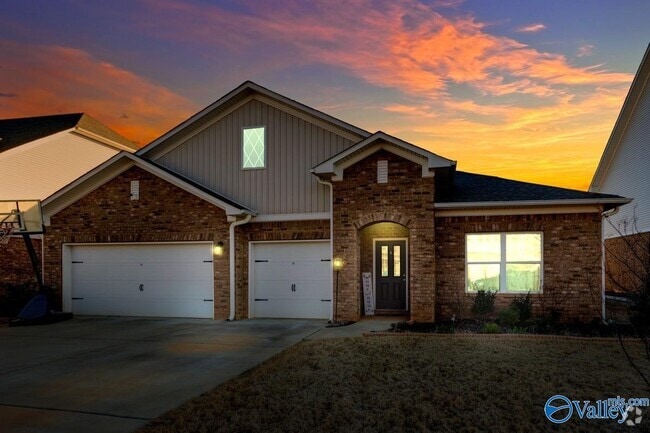 Building Photo - 120 Chesire Cv Ln Rental