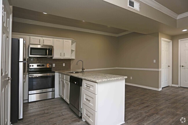 2BR,2BA - 1010SF - KITCHEN