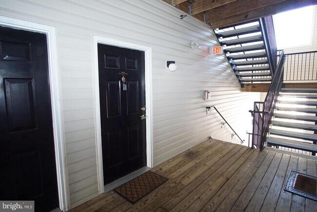 Photo - 21191 McFadden Square Apartment Unit 306