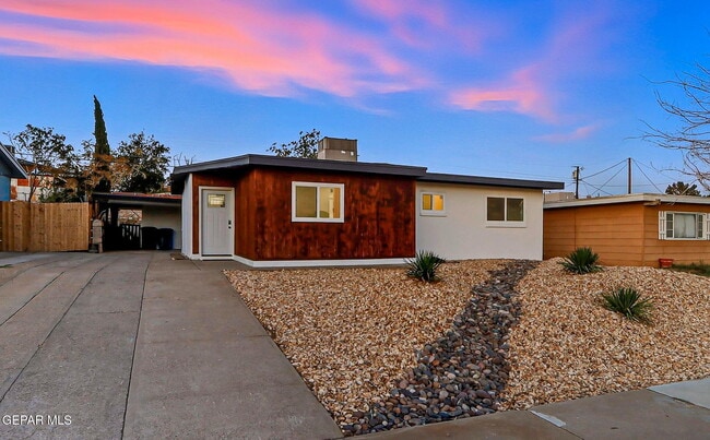 Photo - 6251 Arapaho Rd