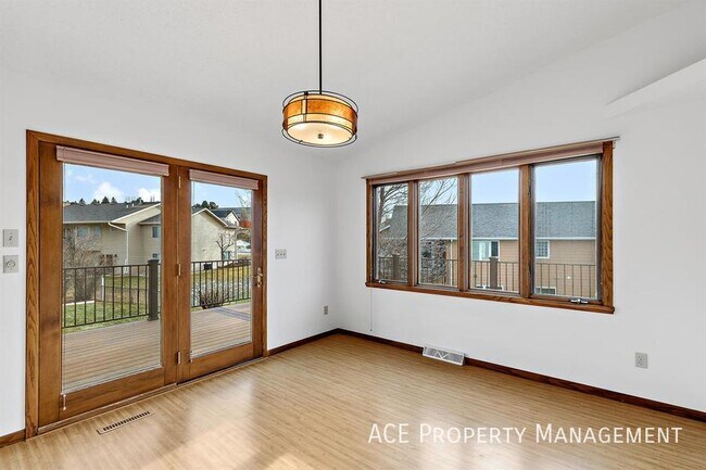 Photo - 5116 Stoney Creek Ct