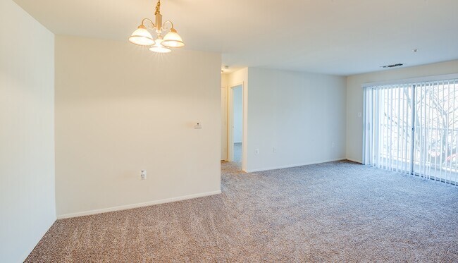 Photo - Riverwoods Apartments