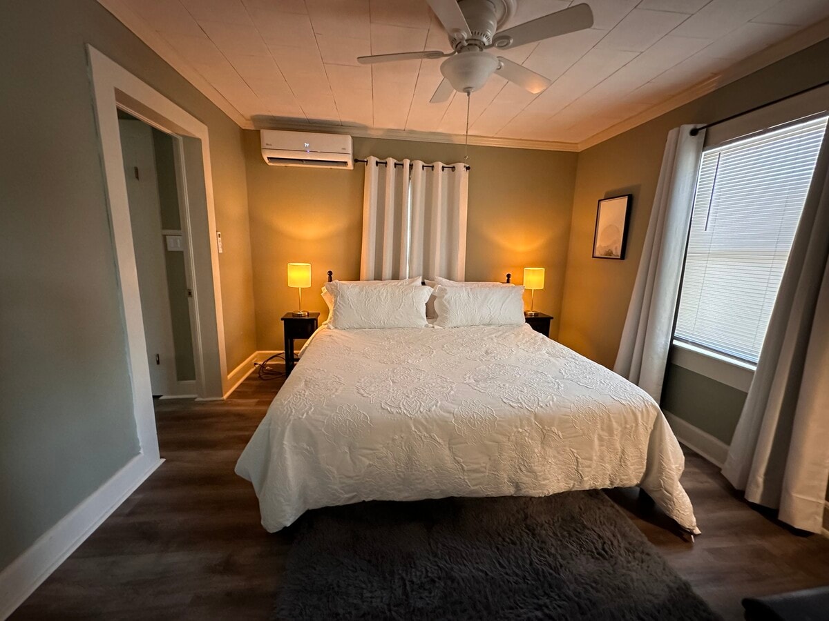 Photo - 205 Cirus St