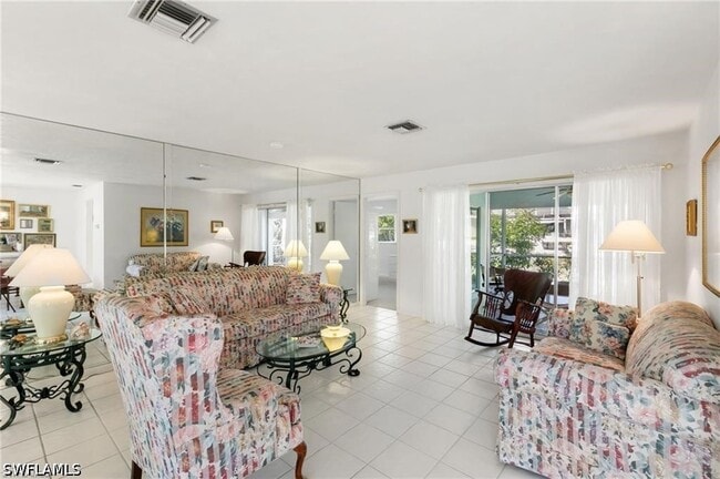 Photo - 751 Orchid Ct