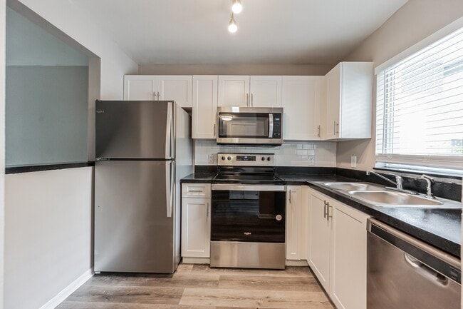 Opus Apartments - Opus Apartments