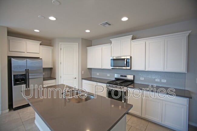 Photo - 14563 W Dahlia Dr
