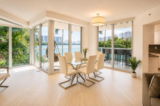 3370 Hidden Bay Dr Unit 213