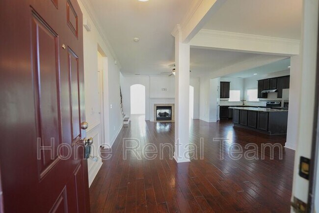 Photo - 75 Sailmaker Ln