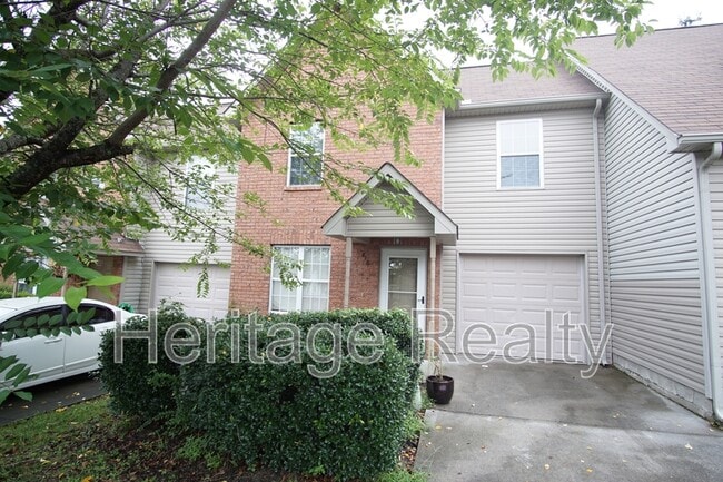 Photo - 818 Coleville Way