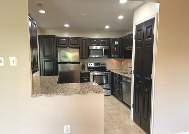 Photo - Beautiful 2BR 2BA top floor condo located across from Montgomery Mall Unit 310