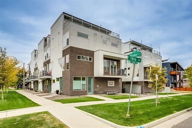 Photo - 3139 W 19th Ave
