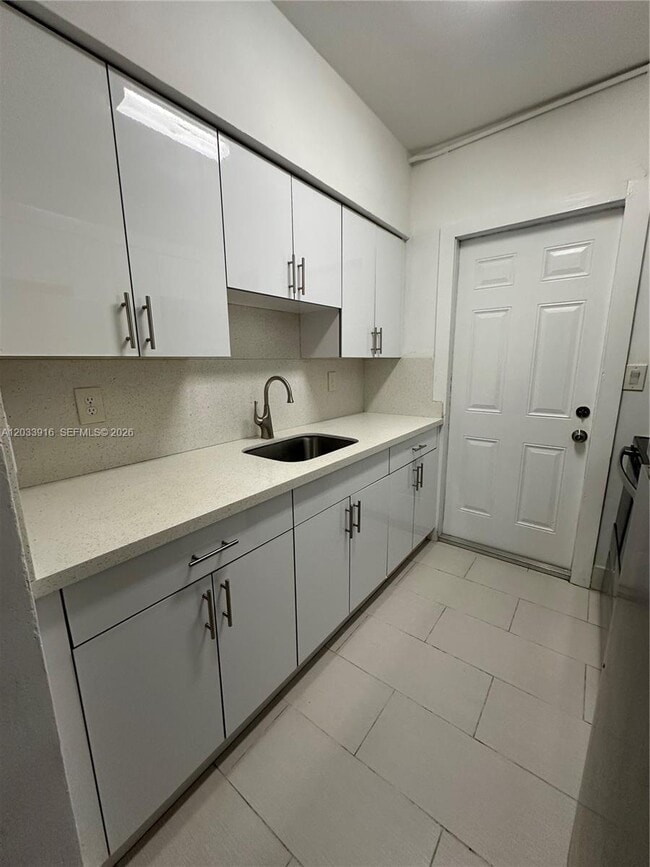 Photo - 8205 Crespi Blvd Unit 3