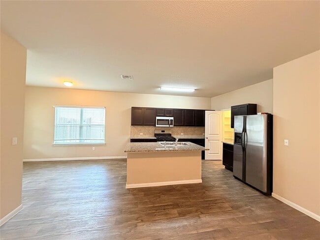 Photo - 225 Cibolo Creek Dr