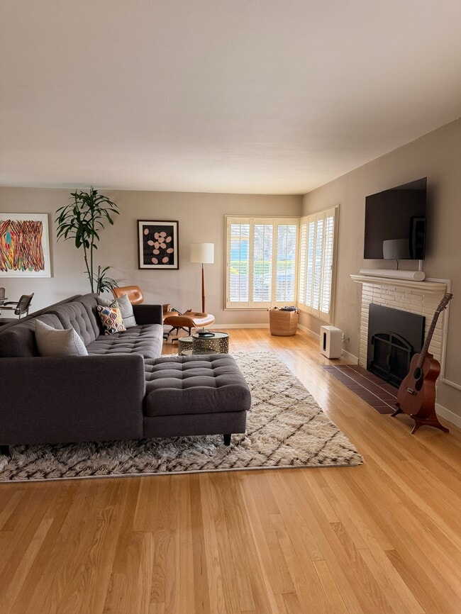 Photo - 3860 Linda Vista Ave