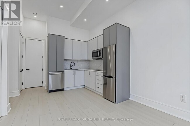 Photo - 5 Holborne Ave