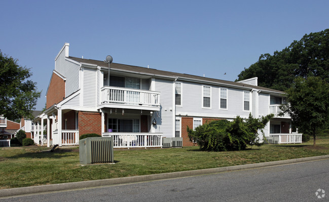 Building Photo - Wellington Place Rental