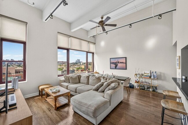 Building Photo - 1500 Washington St Unit 11C