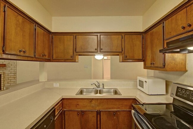 Photo - 11401 Woodway Creek Dr
