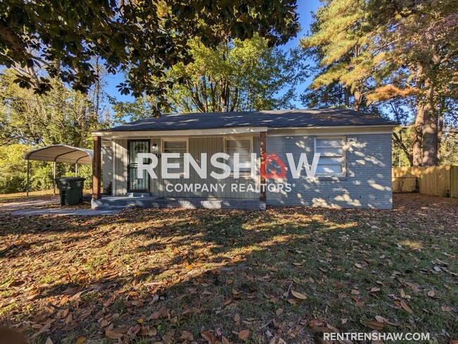 Section 8 - Renovated 3 bedroom / 1 bath -... - Section 8 - Renovated 3 bedroom / 1 bath -... House
